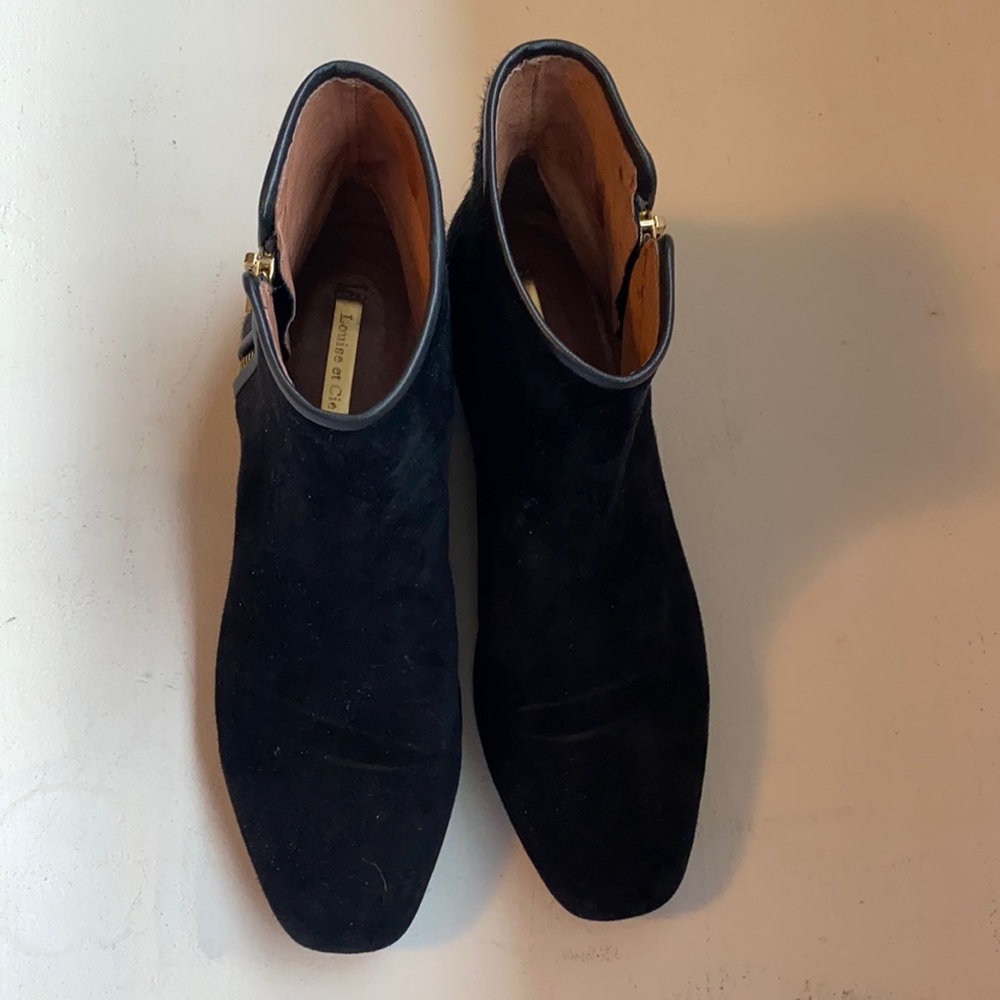 Black ankle boots